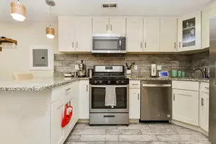 18 Juniper St, Brookline, MA 02445 - Photo 4