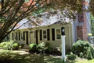 18 Bennett Rd, Rochester, MA 02770 - Photo 1
