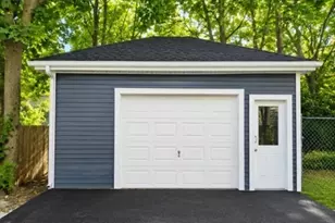 24 Wendell Ave, Brockton, MA 02302 - Photo 8