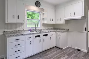 304 South St, Auburn, MA 01501 - Photo 16