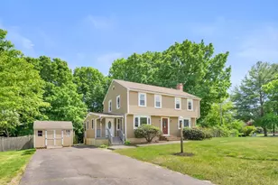 5 Tuckoosa Cir, Bridgewater, MA 02324 - Photo 2