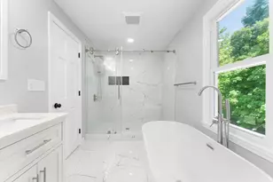 5 Tuckoosa Cir, Bridgewater, MA 02324 - Photo 24