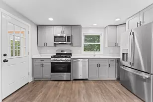 5 Tuckoosa Cir, Bridgewater, MA 02324 - Photo 16
