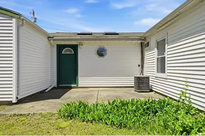 248 Hilldale Ave, Haverhill, MA 01832 - Photo 32