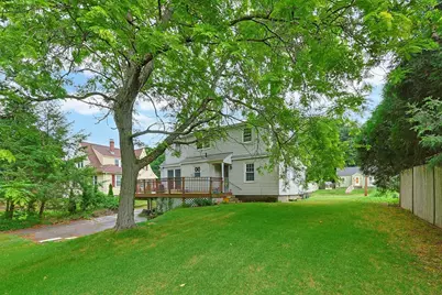 20 Pinehurst Ave, Auburn, MA 01501 - Photo 4