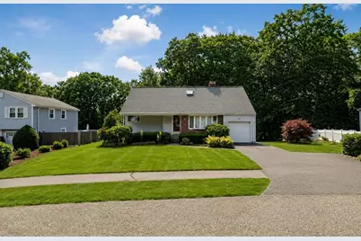 17 Retrop Rd, Natick, MA 01760 - Photo 1