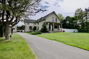 597 Chapin St, Ludlow, MA 01056 - Photo 2
