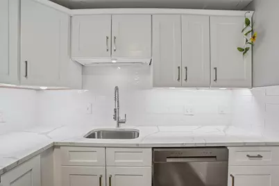 26 Williamsburg Ct #12, Shrewsbury, MA 01545 - Photo 6
