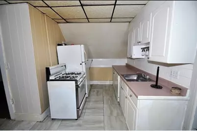 35 Cambridge St, Middleborough, MA 02346 - Photo 10