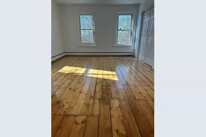 35 Cambridge St, Middleborough, MA 02346 - Photo 4