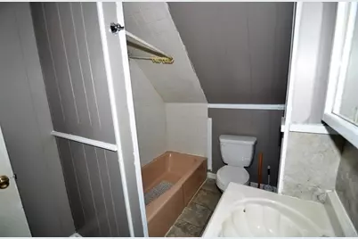 35 Cambridge St, Middleborough, MA 02346 - Photo 14