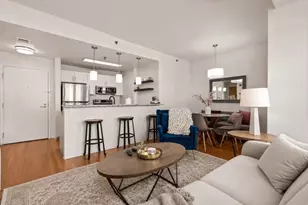636 Beacon, Boston, MA 02215 - Photo 2