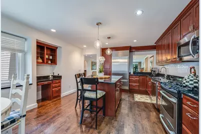 439 Dedham St #C, Newton, MA 02459 - Photo 8