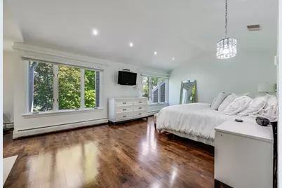 439 Dedham St #C, Newton, MA 02459 - Photo 16