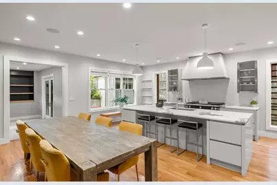 24 Sigourney St #2, Boston, MA 02130 - Photo 8