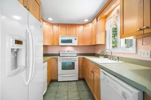 71 Cains Hill Dr, Taunton, MA 02718 - Photo 20