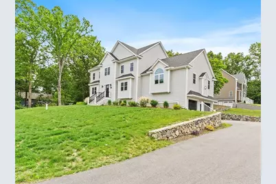 17 Grand St, Wilmington, MA 01887 - Photo 2