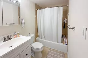 84 Gainsborough St, Boston, MA 02115 - Photo 10