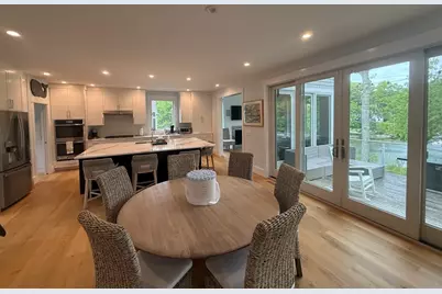 18 Spoondrift Cir, Mashpee, MA 02649 - Photo 8