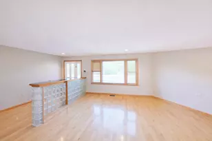 465 Fellsway E, Malden, MA 02148 - Photo 2