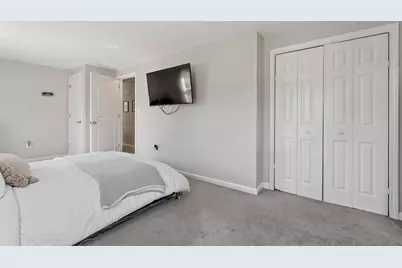 104 Freda Lane, Lowell, MA 01854 - Photo 12