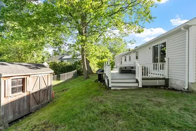 195 Lakeview Ave, Tyngsborough, MA 01879 - Photo 26