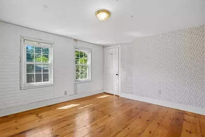 5 Pleasant St, Upton, MA 01568 - Photo 30