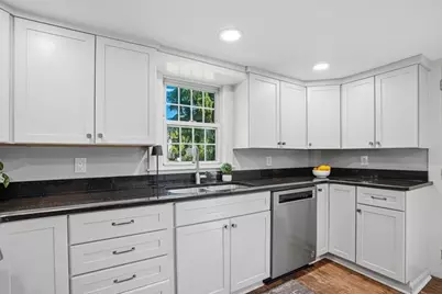 5 Pleasant St, Upton, MA 01568 - Photo 6