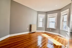 21 Treadway Rd, Boston, MA 02125 - Photo 2