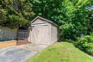 9 Hamilton St, Plymouth, MA 02360 - Photo 28