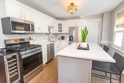 9 Hamilton St, Plymouth, MA 02360 - Photo 6
