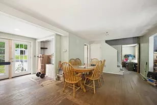 41 Jordan Rd, Franklin, MA 02038 - Photo 2