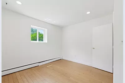 21 Westgate Rd #4, Boston, MA 02467 - Photo 16