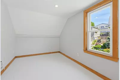 36 Warner St, Gloucester, MA 01930 - Photo 16