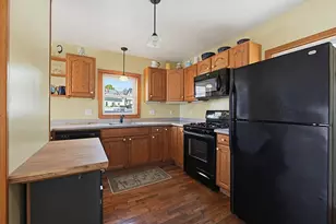 36 Warner St, Gloucester, MA 01930 - Photo 8
