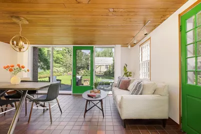 19 Gray Gardens East, Cambridge, MA 02138 - Photo 10