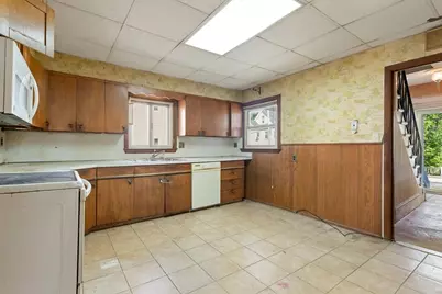 30 Harvard St, Malden, MA 02148 - Photo 14