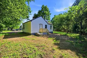 68 Fairview St, Ludlow, MA 01056 - Photo 24