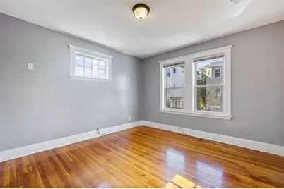 14 Everton St, Boston, MA 02121 - Photo 4