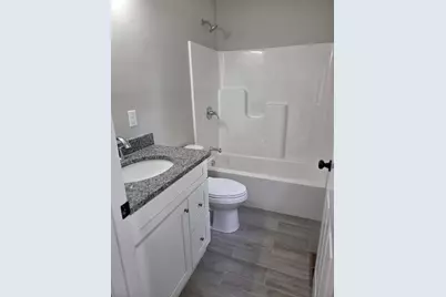 71 Pine St #A, Warren, MA 01083 - Photo 8