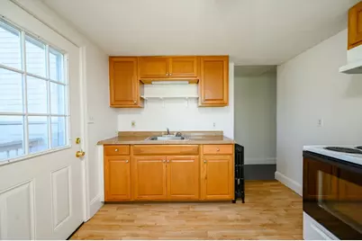 67 Pleasant St, Weymouth, MA 02190 - Photo 30