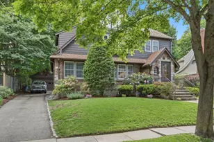 22 Ivy Rd, Belmont, MA 02478 - Photo 4