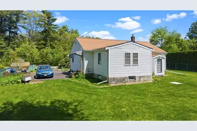 1638 Braley Rd, New Bedford, MA 02745 - Photo 12