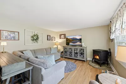 67 Thurston Ave, Northbridge, MA 01588 - Photo 6