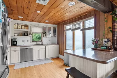 628 Broadway - Aka Ward Ter, Lynnfield, MA 01940 - Photo 8