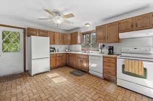 110B High St, Upton, MA 01568 - Photo 12