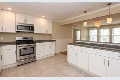 11 Cedar St #1, Salem, MA 01970 - Photo 2