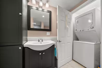 6 Shields St, Woburn, MA 01801 - Photo 12