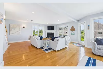 35 Shore Dr, Mattapoisett, MA 02739 - Photo 6