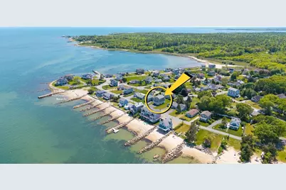 35 Shore Dr, Mattapoisett, MA 02739 - Photo 2